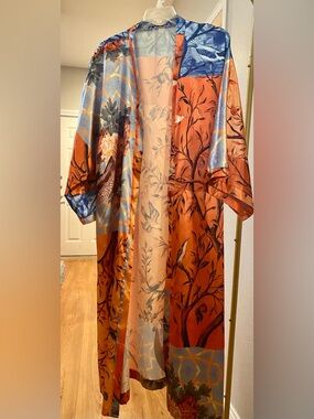 Vintage Orange and Blue Floral-Print Satin Kimono Robe - One Size - EUC!